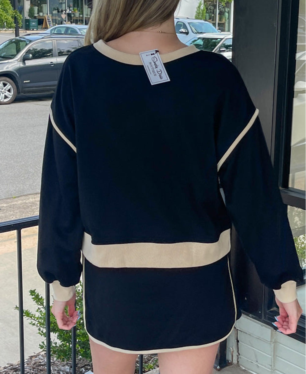 Color Contrast Loose Pullover and Lace-up Waist Skort Set