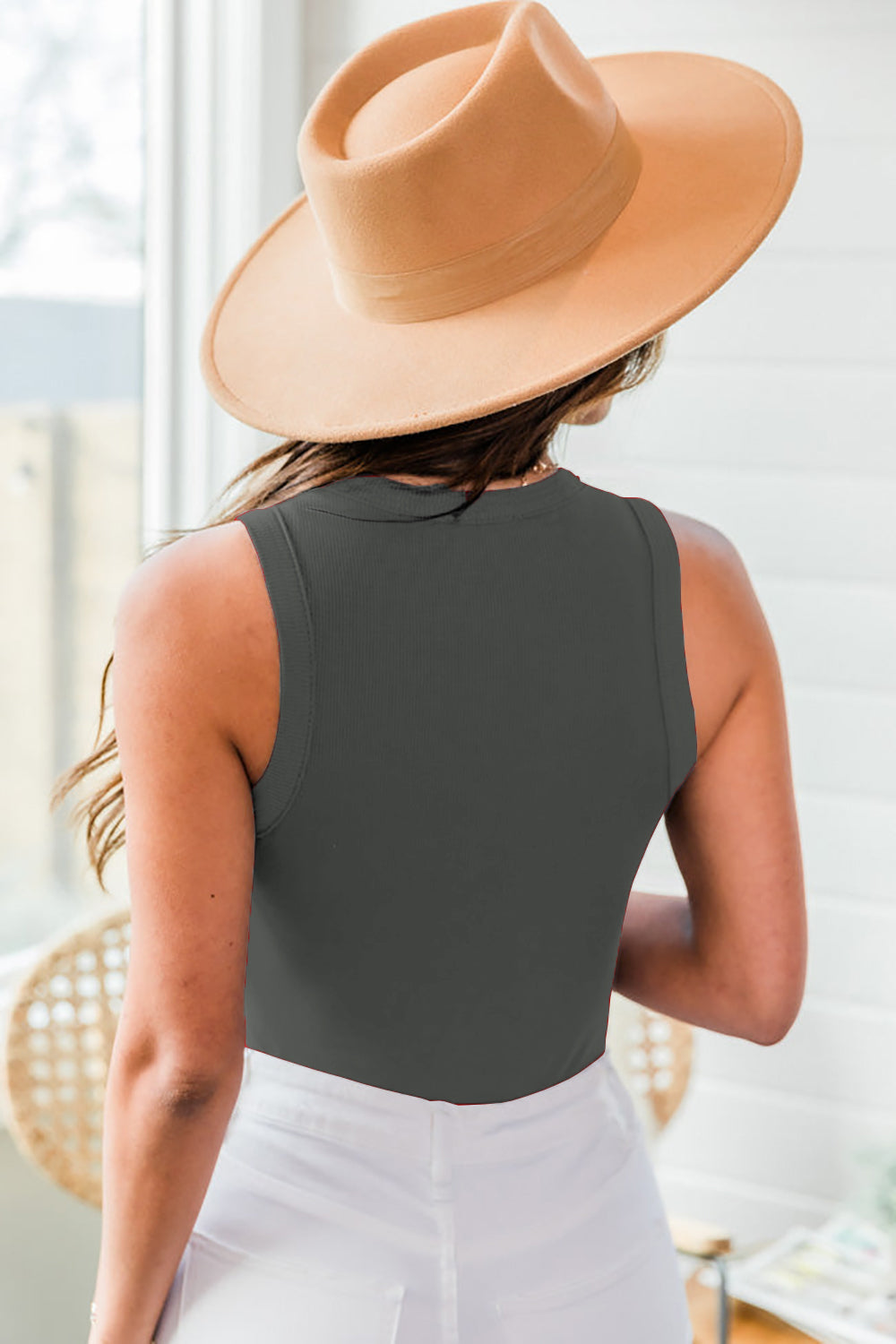 Round neck Sleeveless tank Top