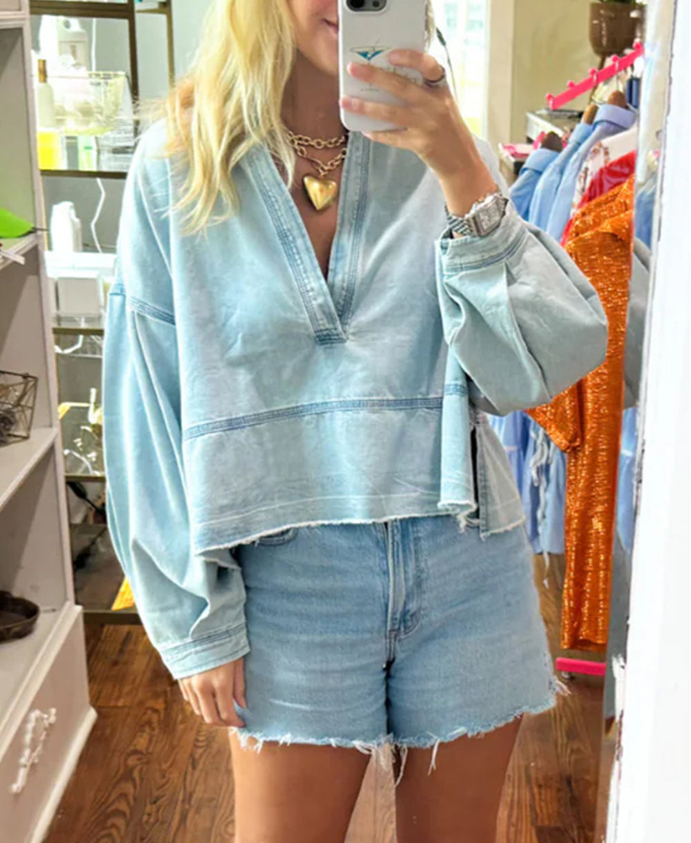Light Wash Exposed Stitching Raw Hem V Neck Denim Top