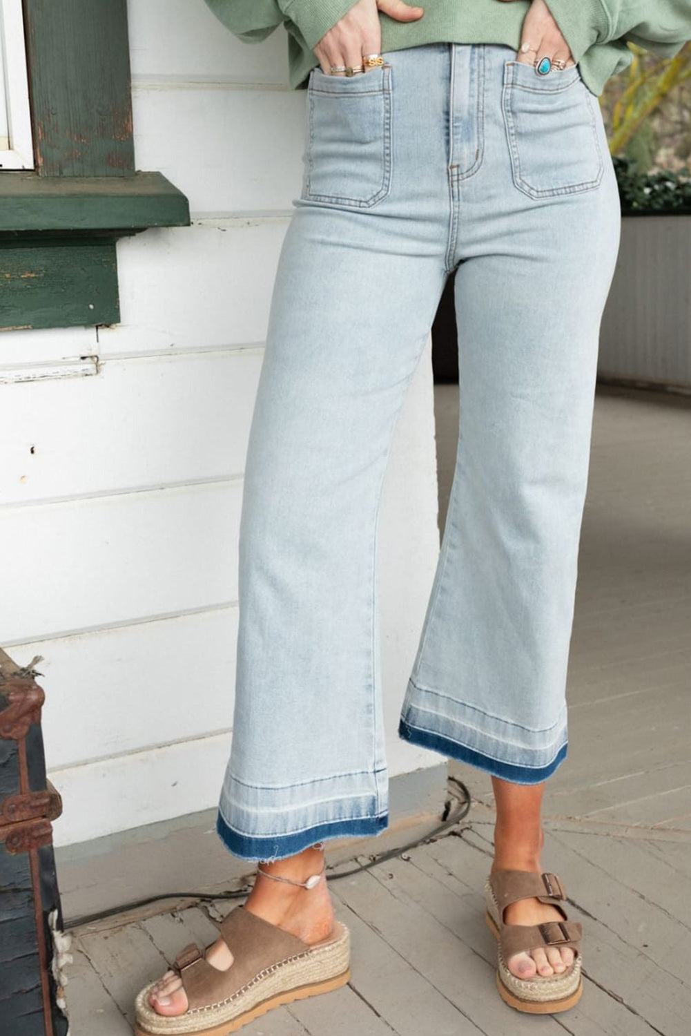 Acid Wash Contrast Edge Pocketed Cropped Jeans