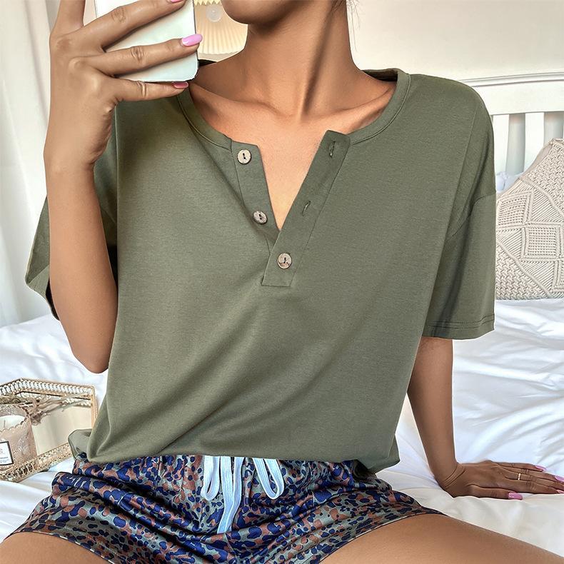 Solid color knitted cotton short blouse