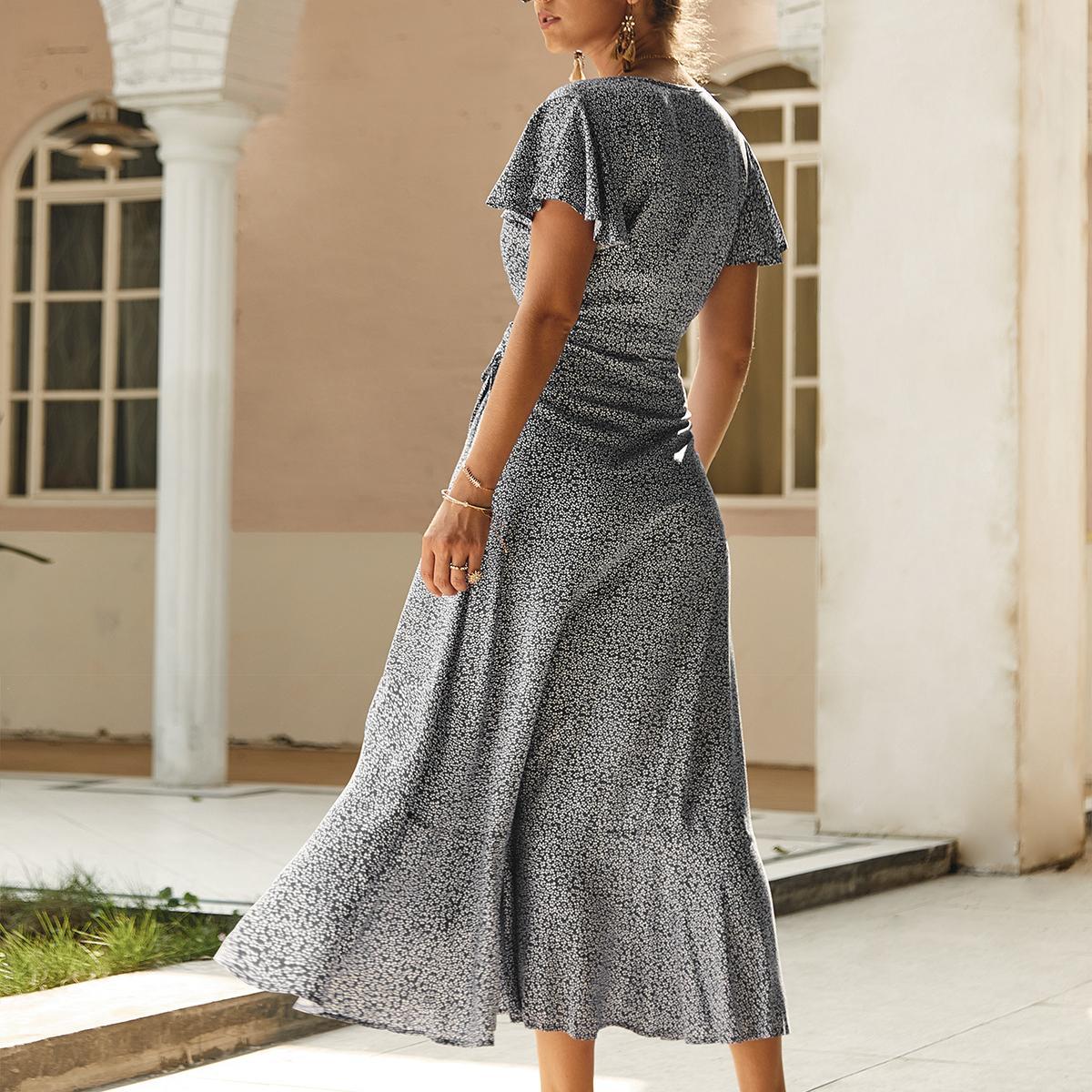 Summer V-neck ladies casual resort dress