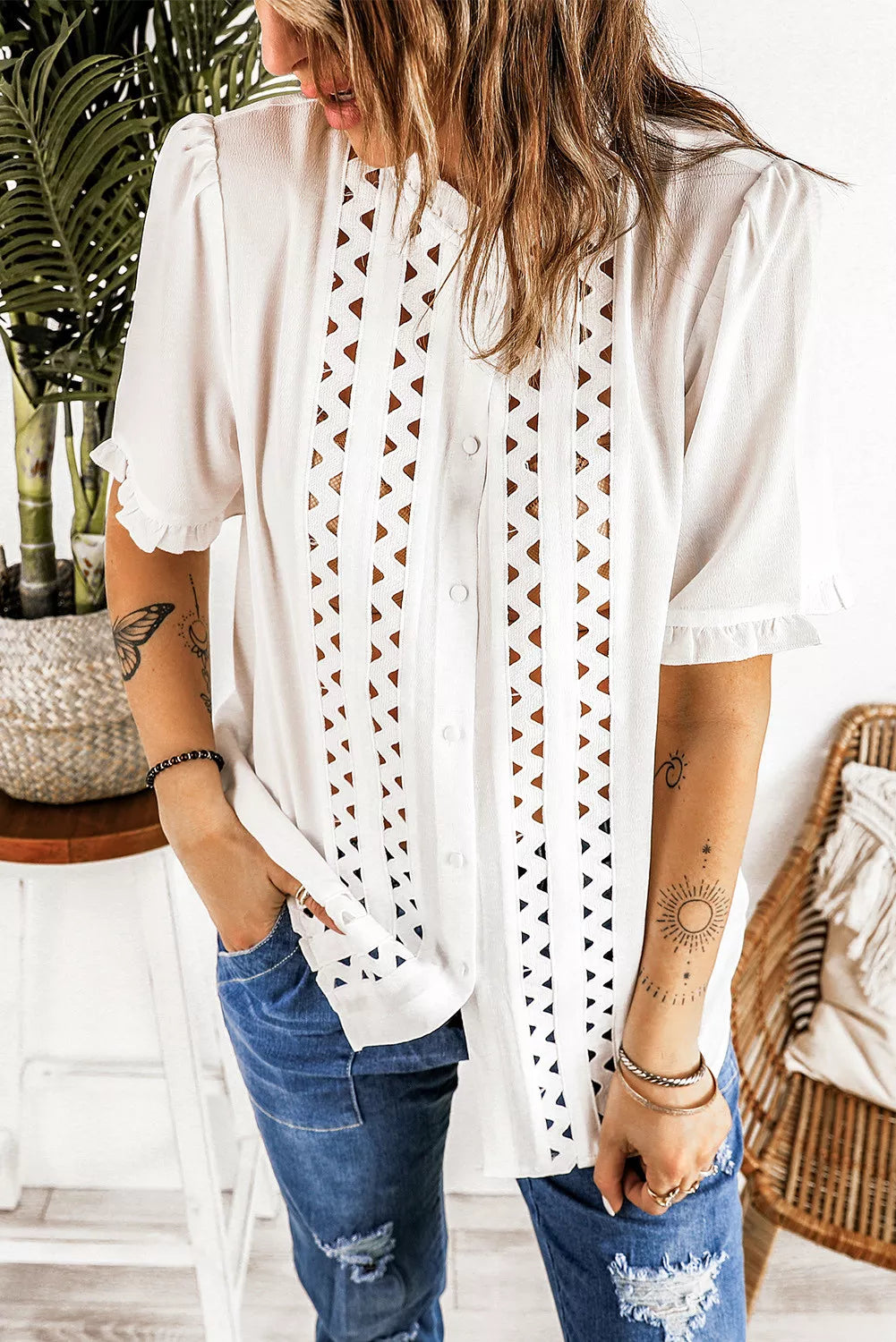 Frilled Hollow-out Short Sleeve Shirt