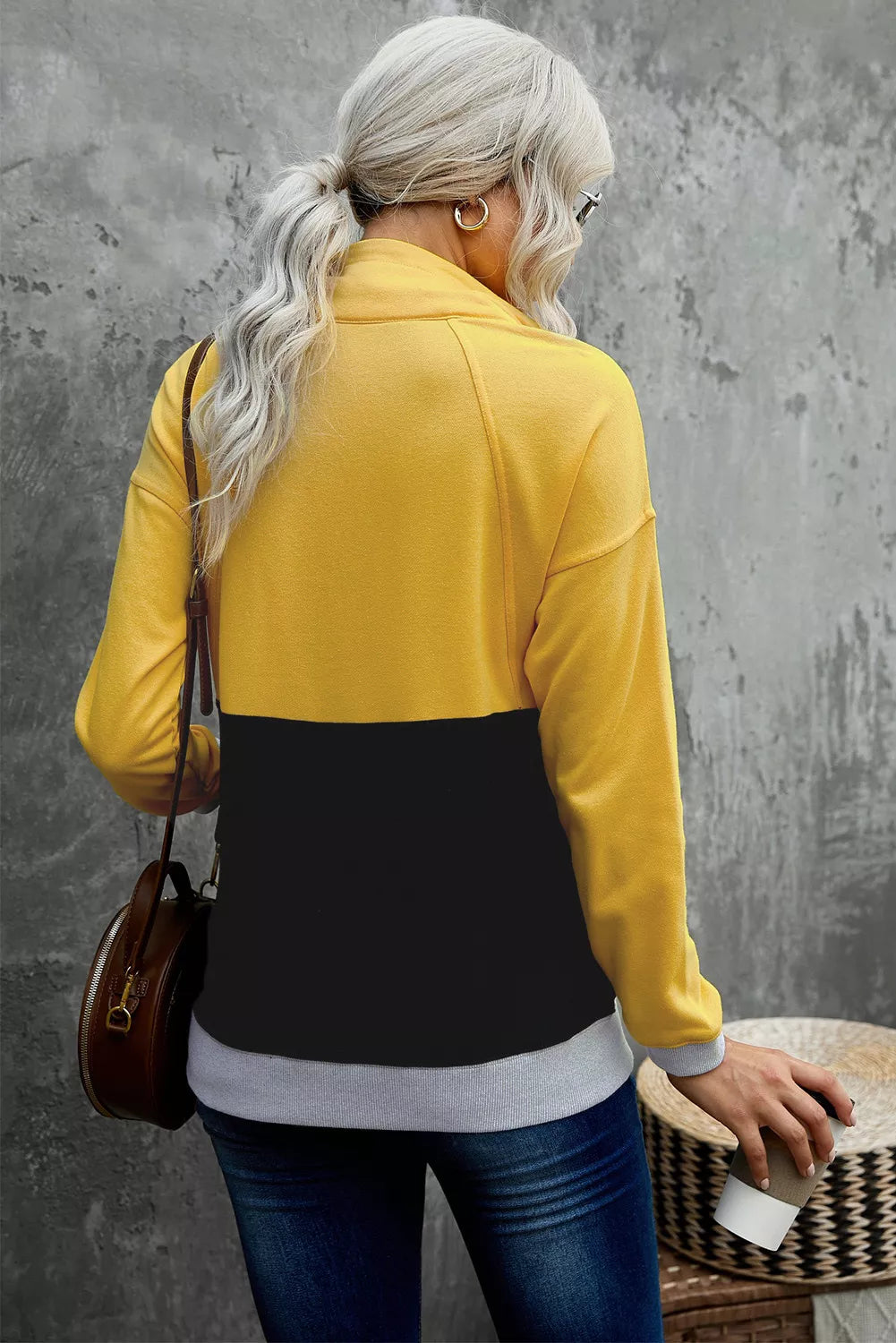 Zipped Colorblock Sweatshirt with Pockets