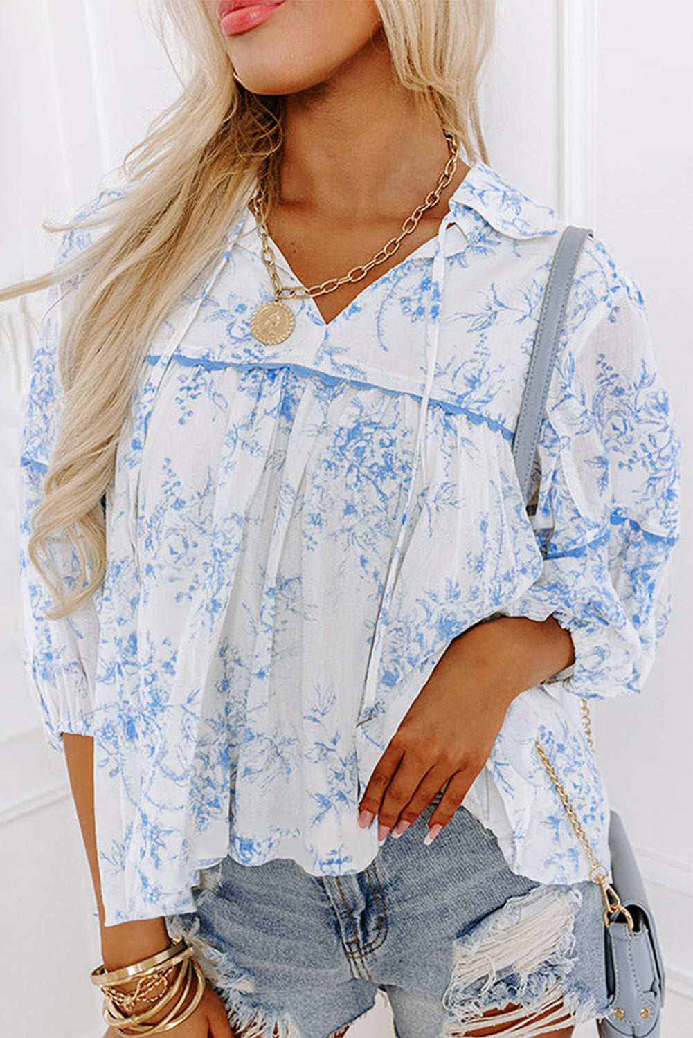 Floral 3/4 Sleeve Tied Collar Blouse