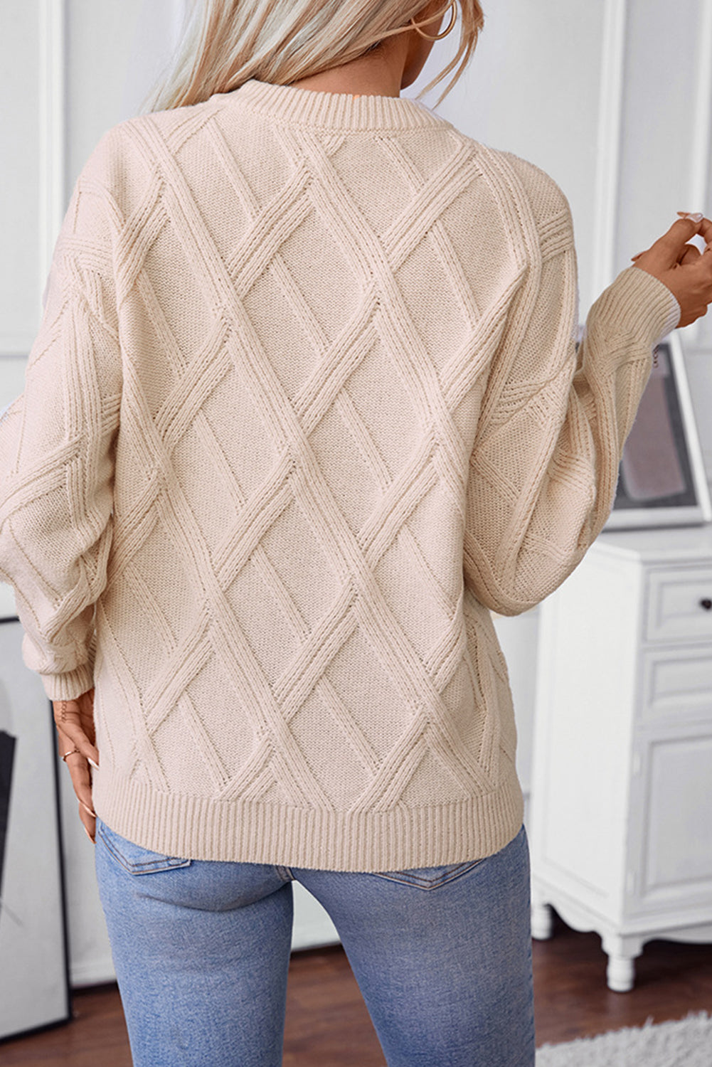 Diamond Pattern Textured Crew Neck Sweater