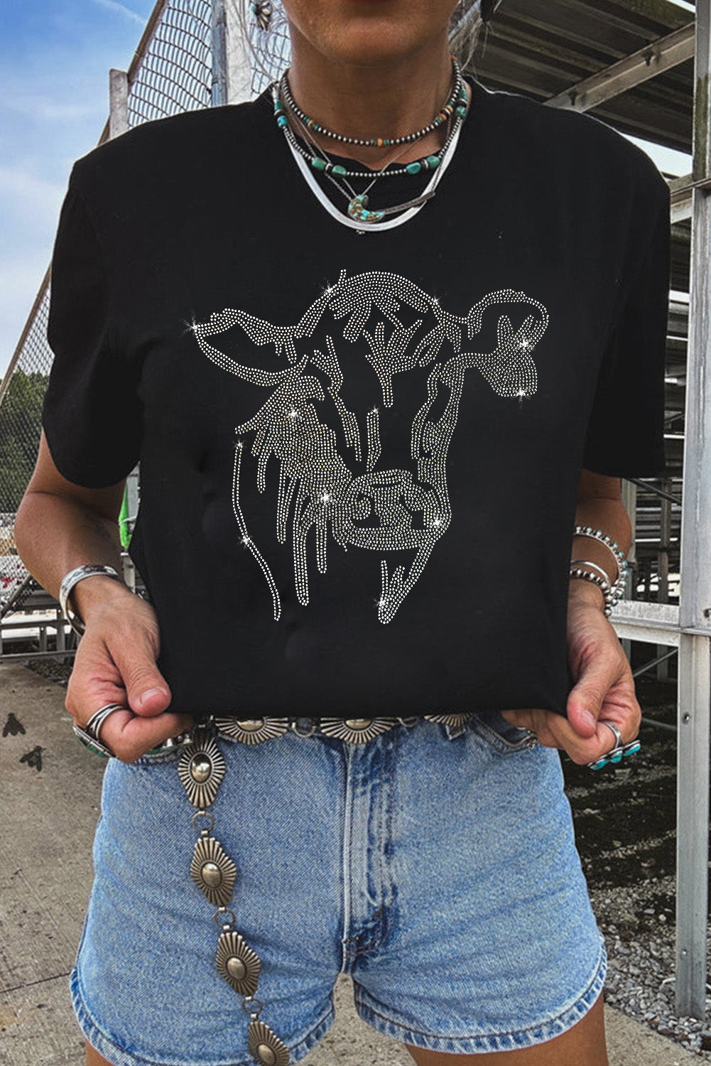 Rhinestone Steer Head Graphic Fashion T Shirt