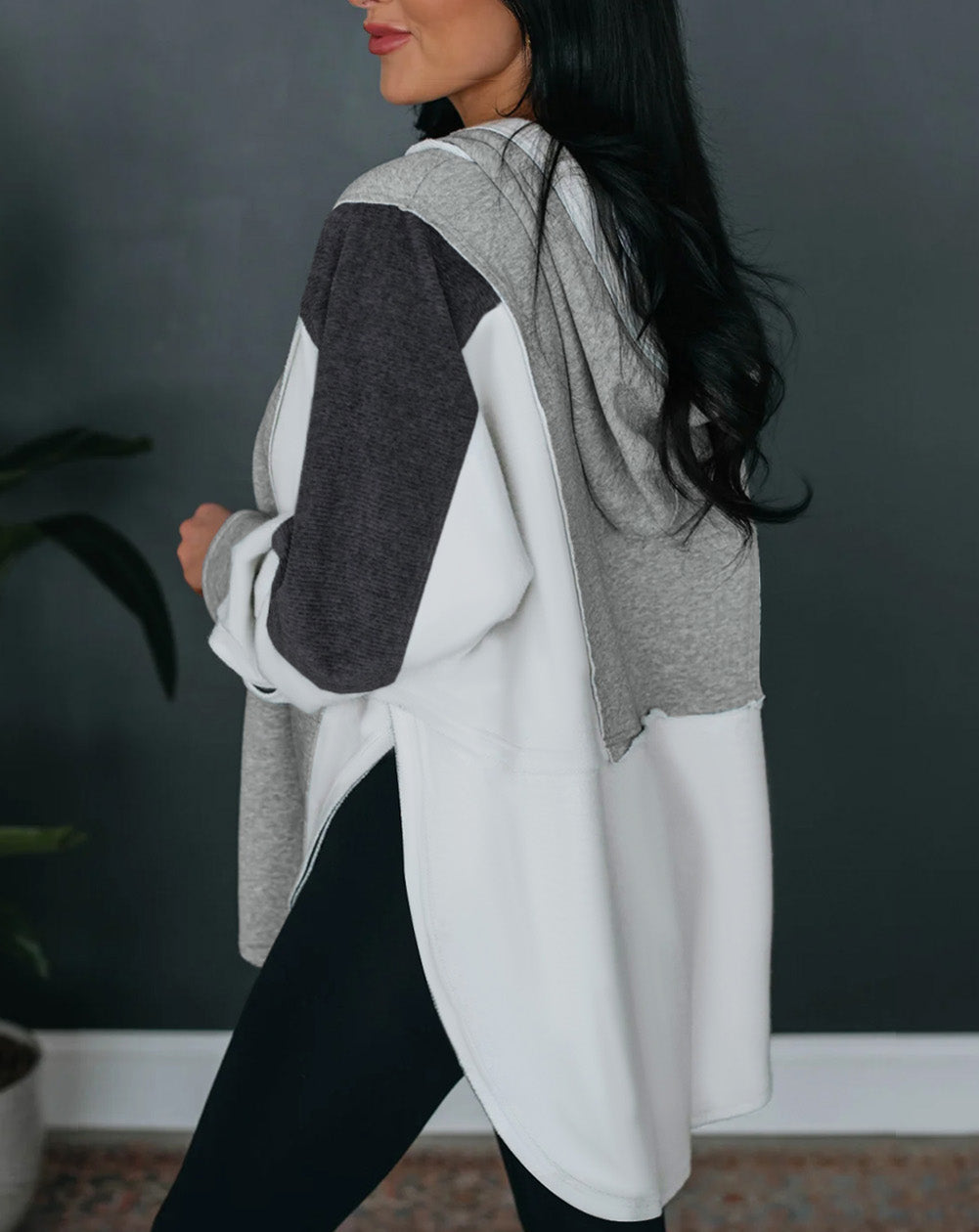 Color Block Exposed Seam Buttoned Neckline Hoodie