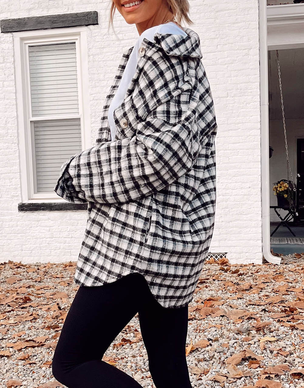 Plaid Print Chest Pockets Buttoned Tunic Shacket
