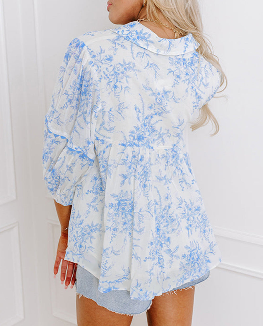 Floral 3/4 Sleeve Tied Collar Blouse