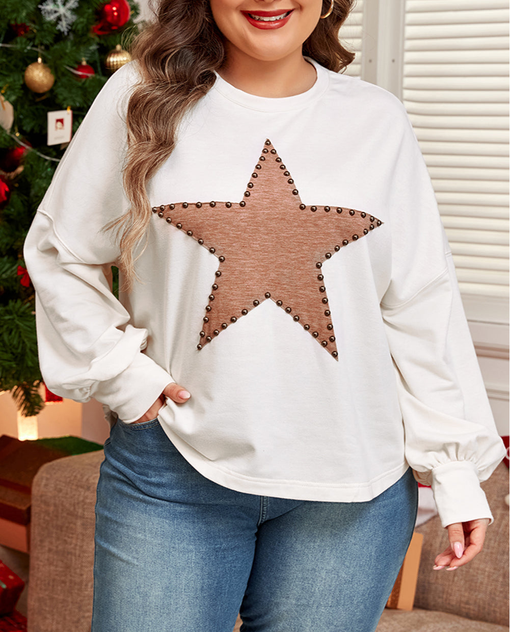 Star Shape Studded Crew Neck Plus Size T Shirt