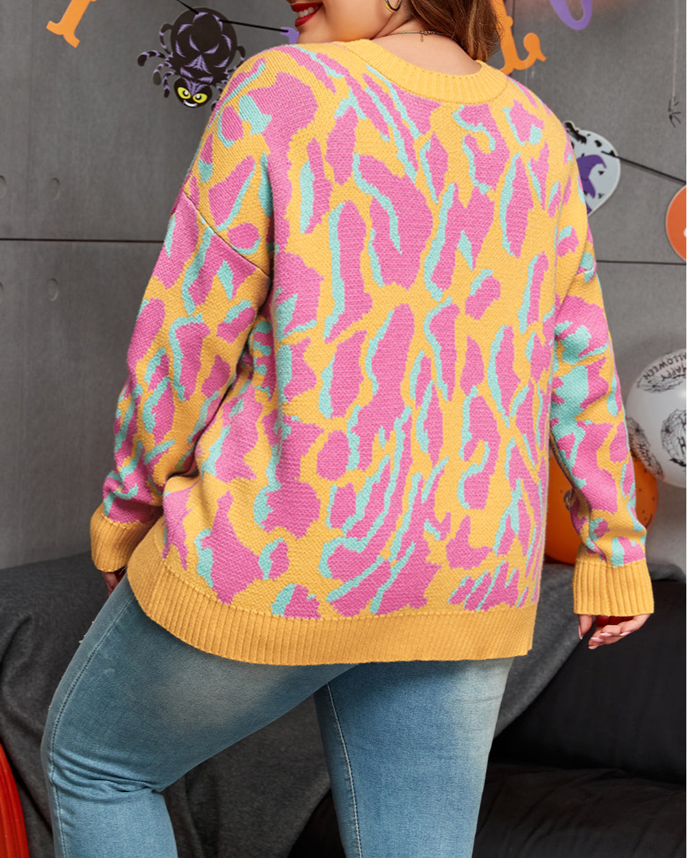 Plus Size Leopard Ribbed Trim Sweater