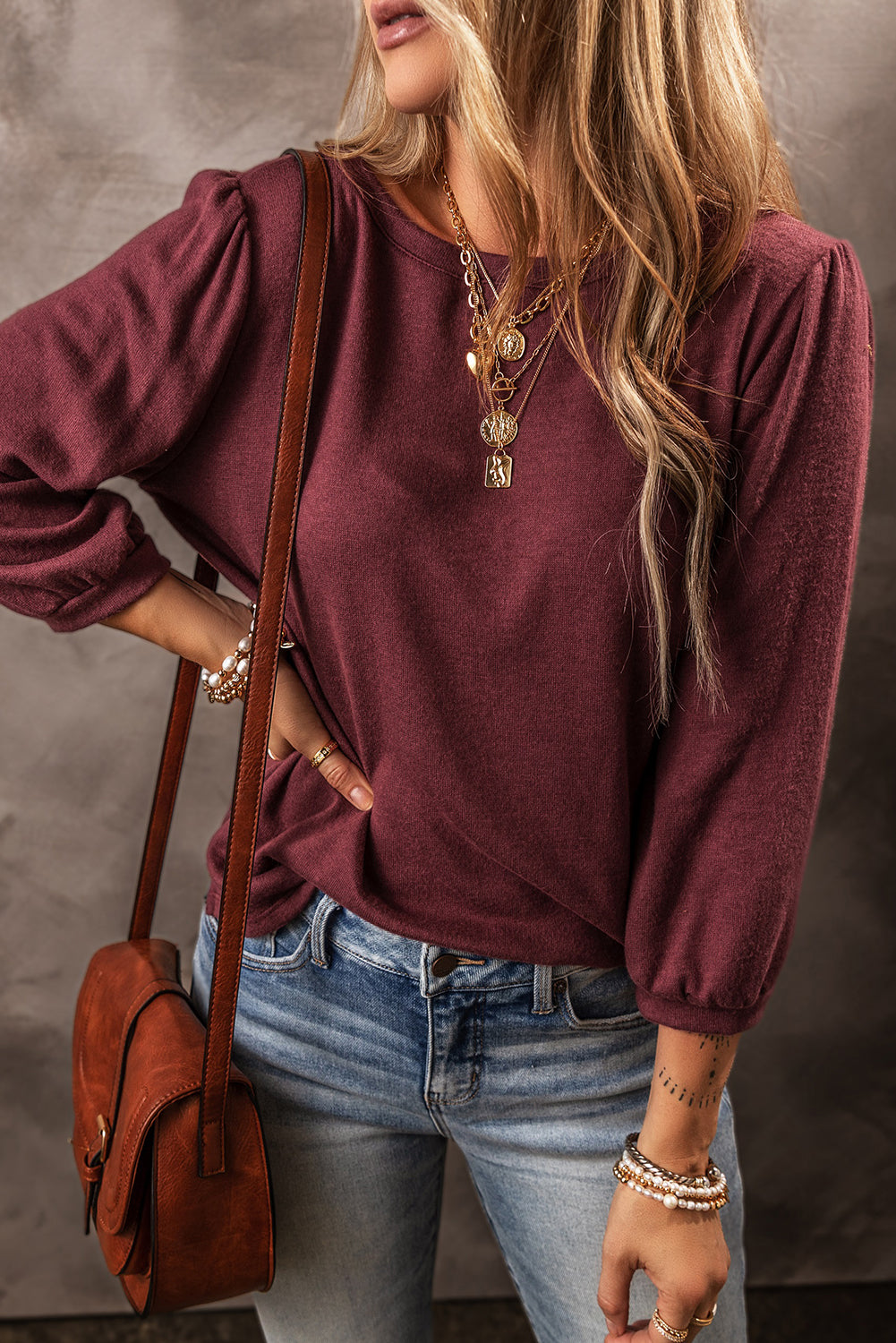Dahlia Solid Color 3/4 Sleeve Round Neck Top