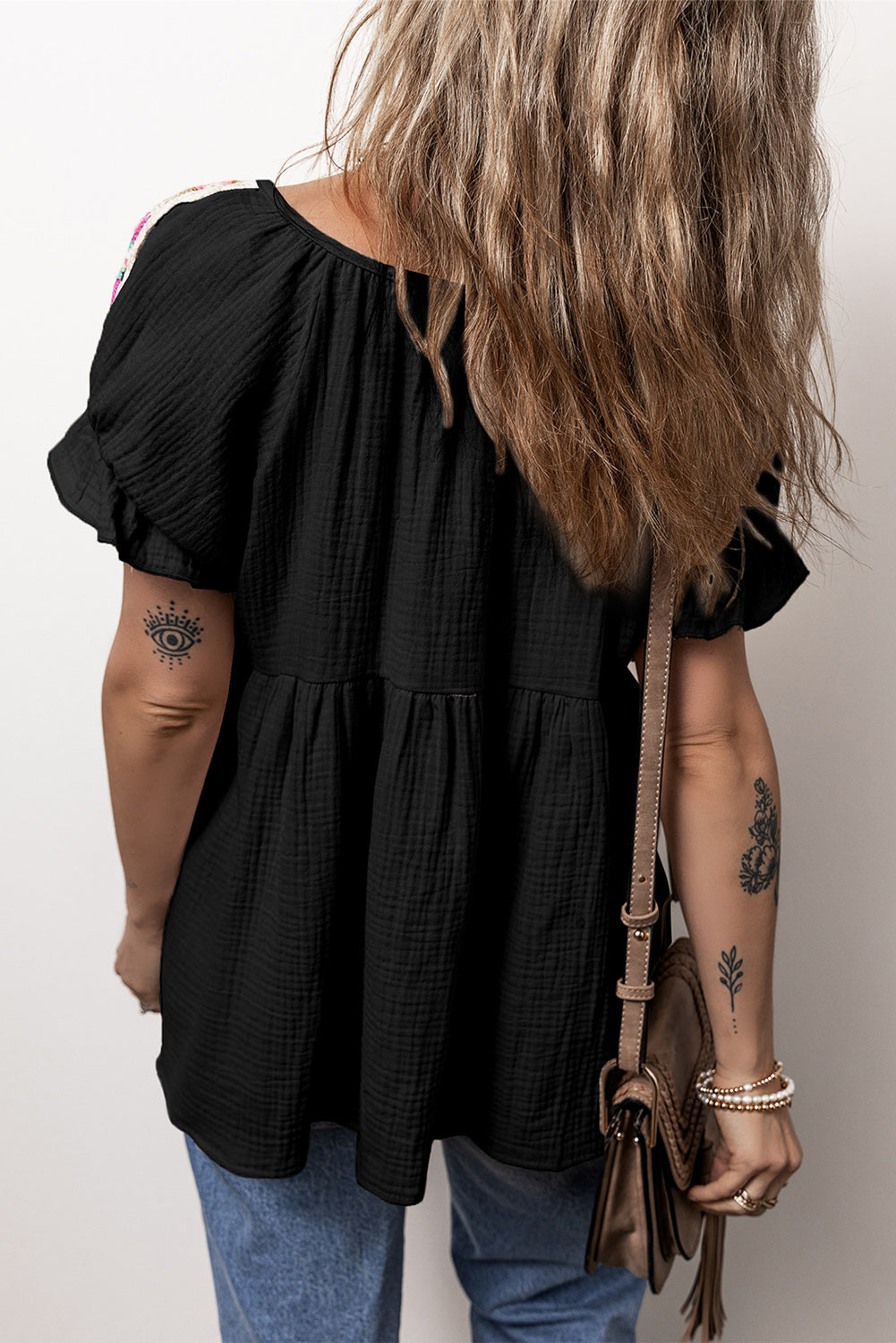 Crinkle Embroidered Patched Bubble Sleeve Tied Neck Blouse