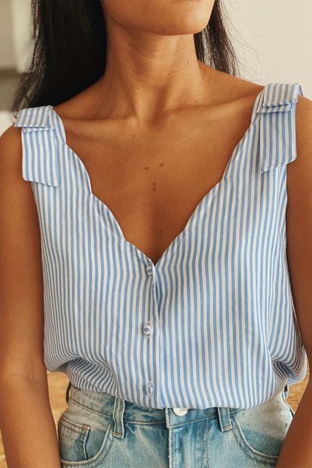 Stripe Scalloped V Neck Buttoned Tank Top