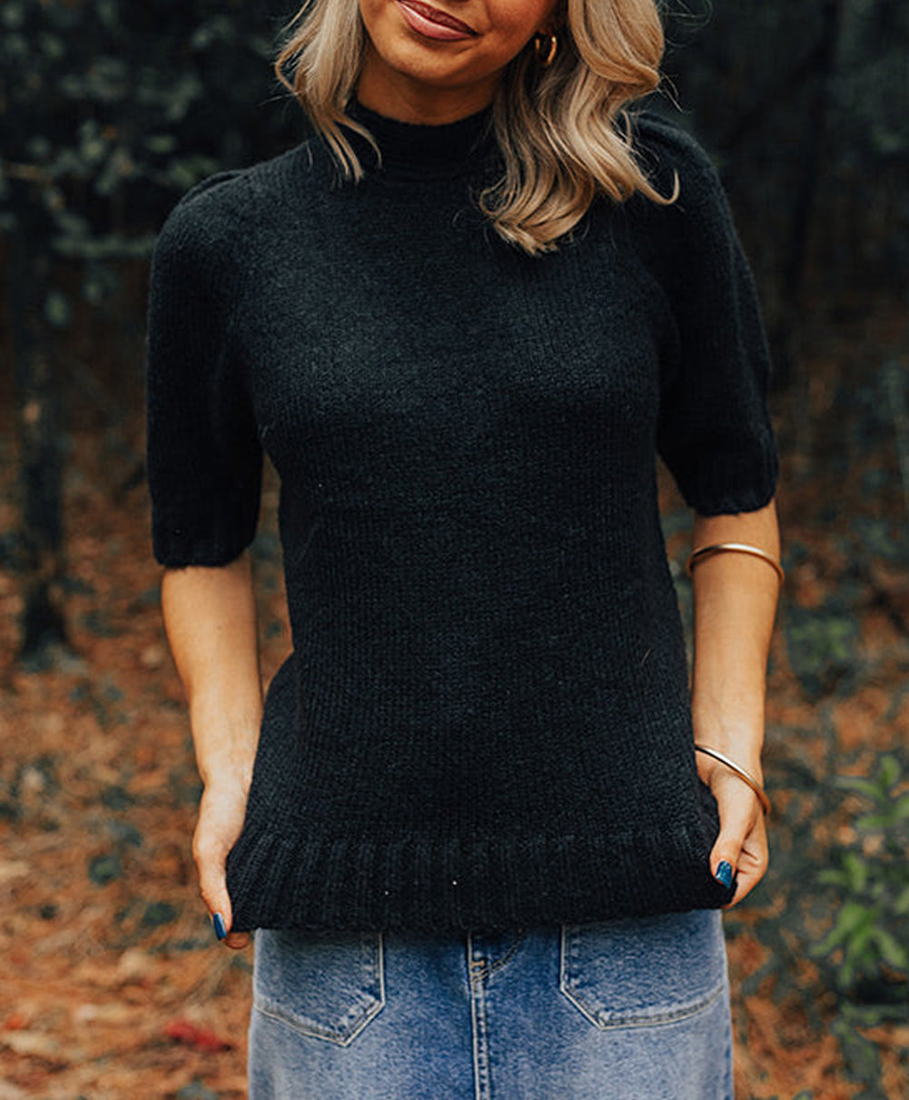 Knotted Keyhole Nape Short Sleeve Knit Sweater