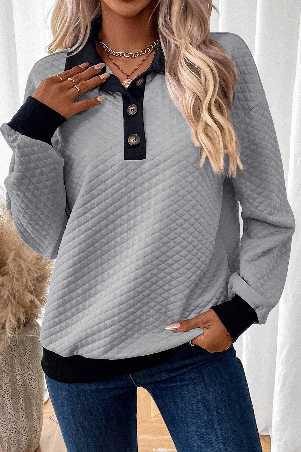 Textured Colorblock Edge Buttoned Collar Sweatshirt