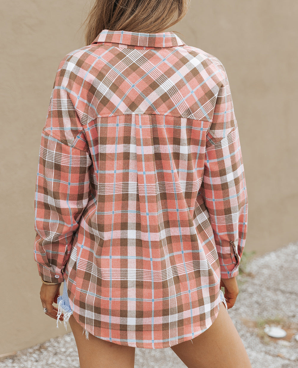 Drop Shoulder Rounded Hem Plaid Pattern Shirt