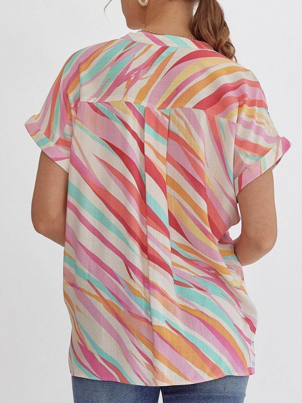 Abstract Print Short Sleeve Notched Neck Plus Size Top