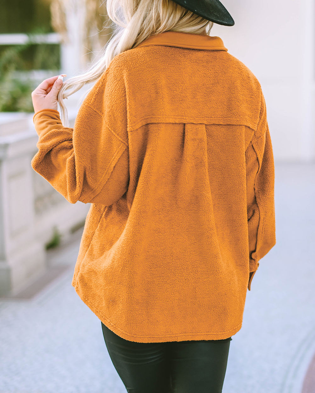Flap Pocket Buttoned Jacket