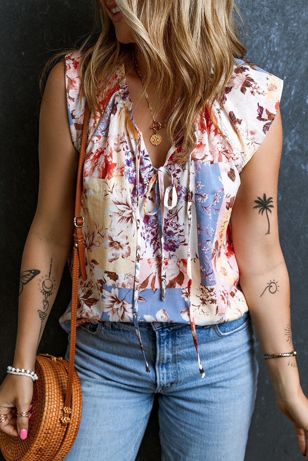 Floral Print Split V Neck Lace Trim Cap Sleeve Blouse