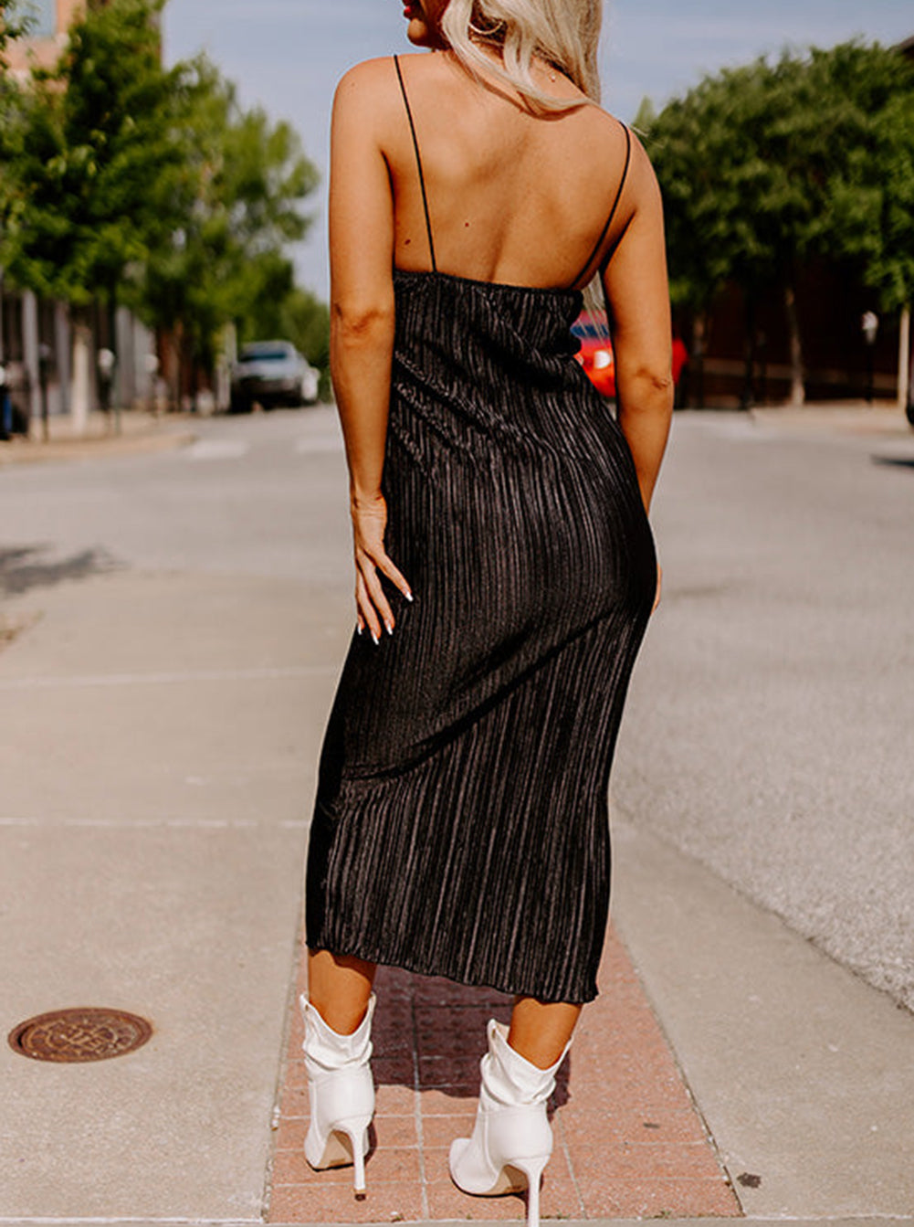 Spaghetti Straps Backless Pleated Midi Dress