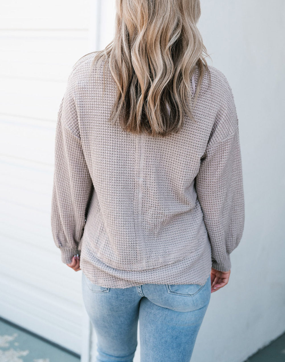 Raw Edge Detail Waffle Knit V Neck Top