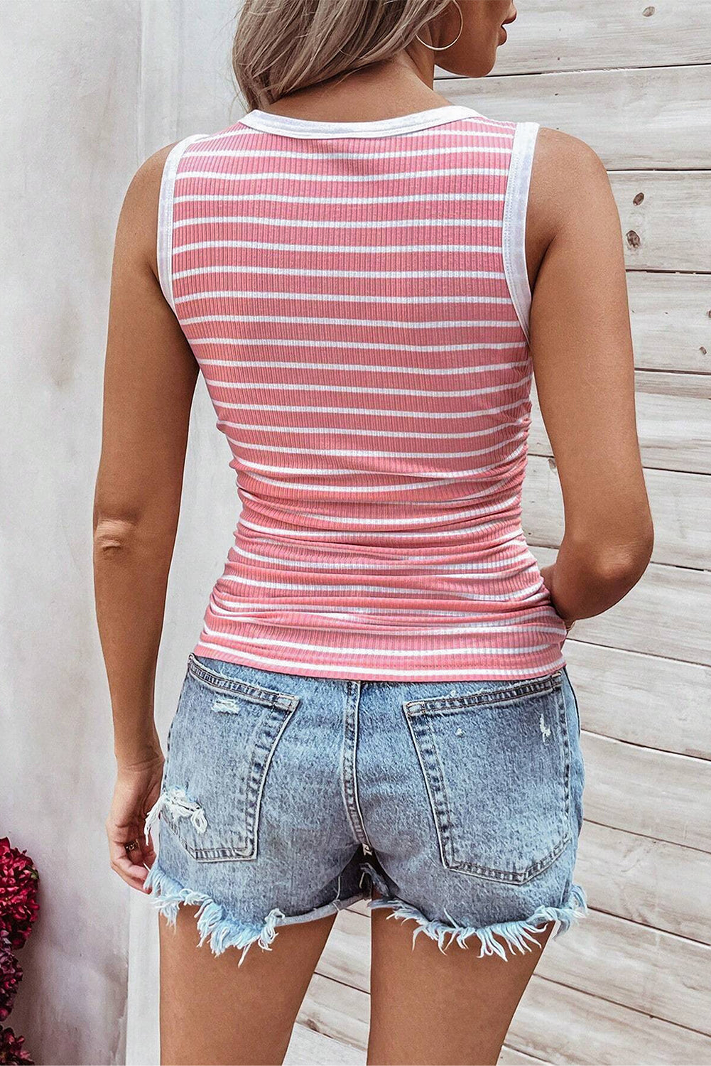 Stripe Contrast Round Neck Sleeveless Slim Top