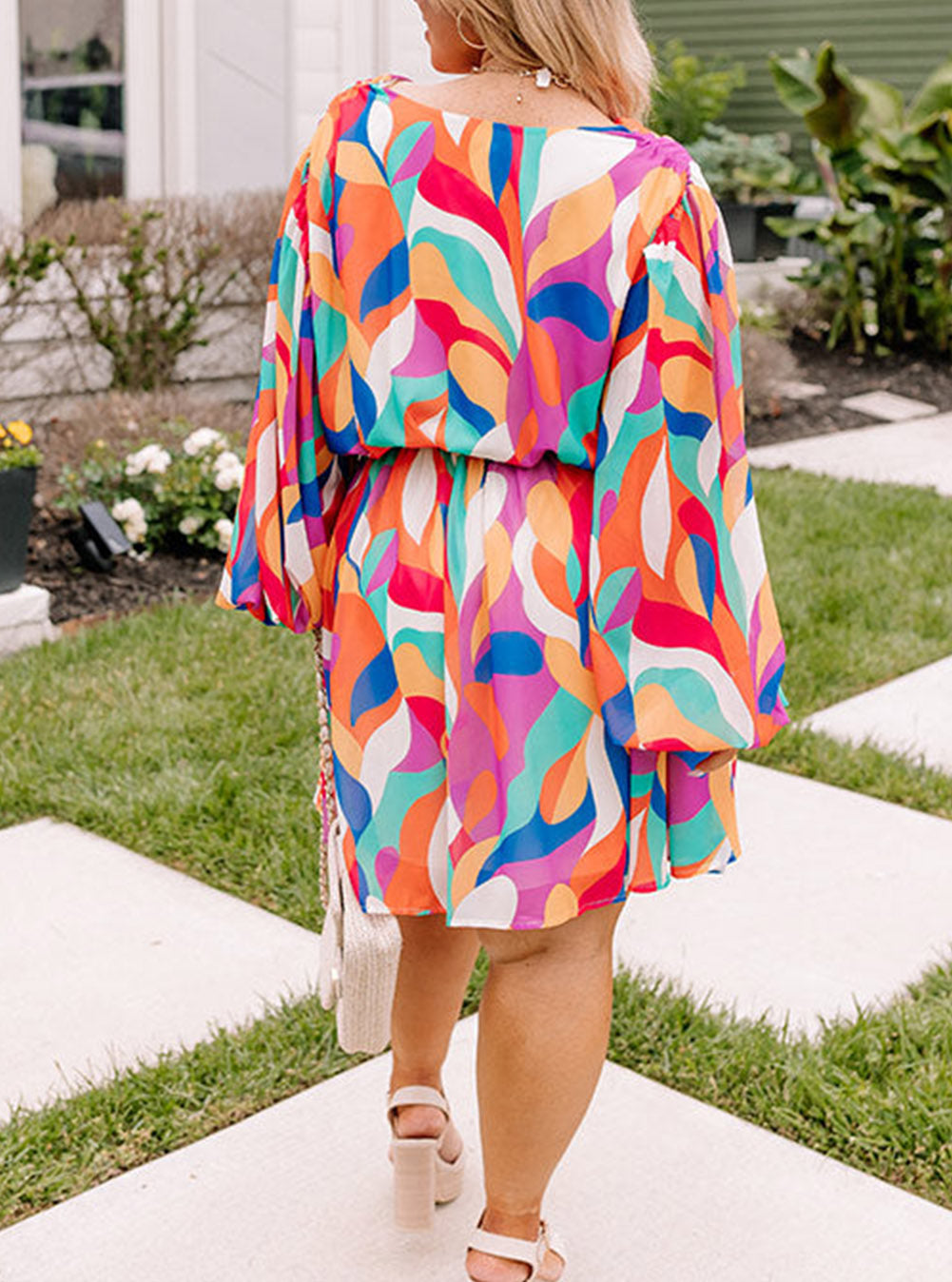 Plus Size Abstract Print Oversized Sleeve Belted Dress