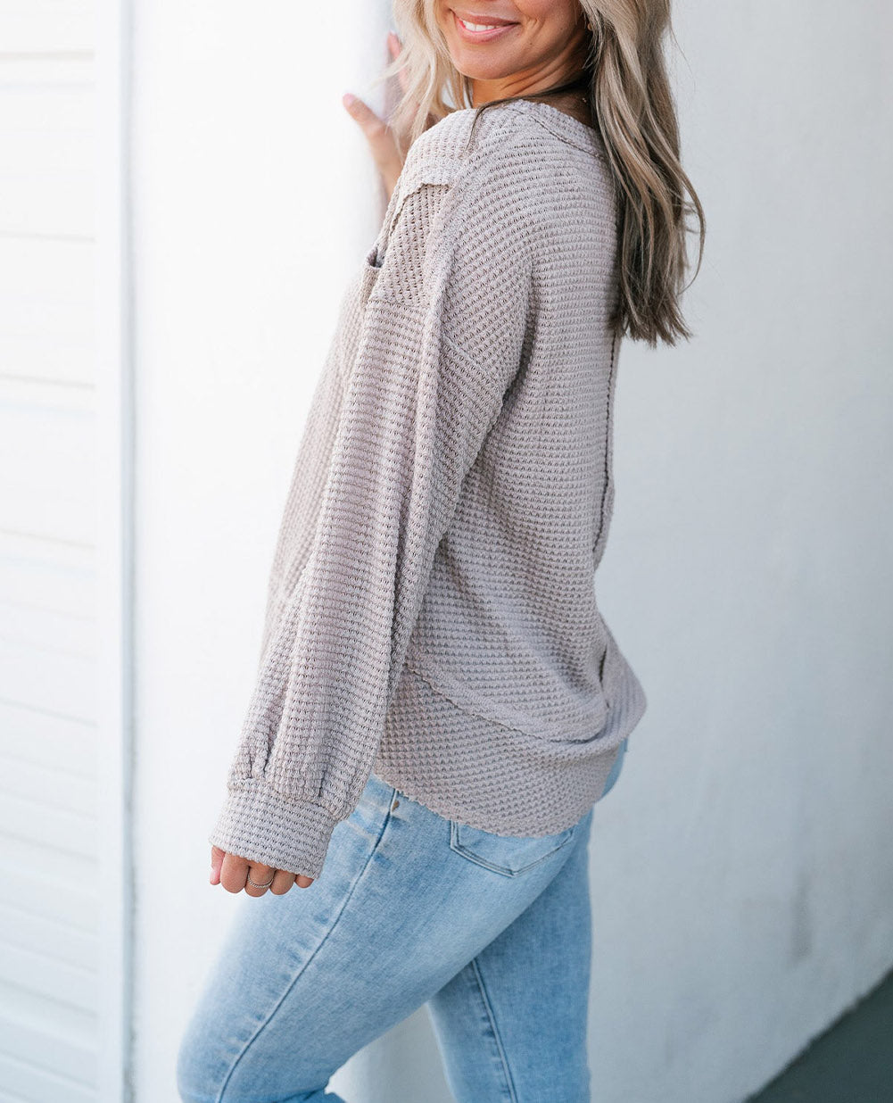Raw Edge Detail Waffle Knit V Neck Top