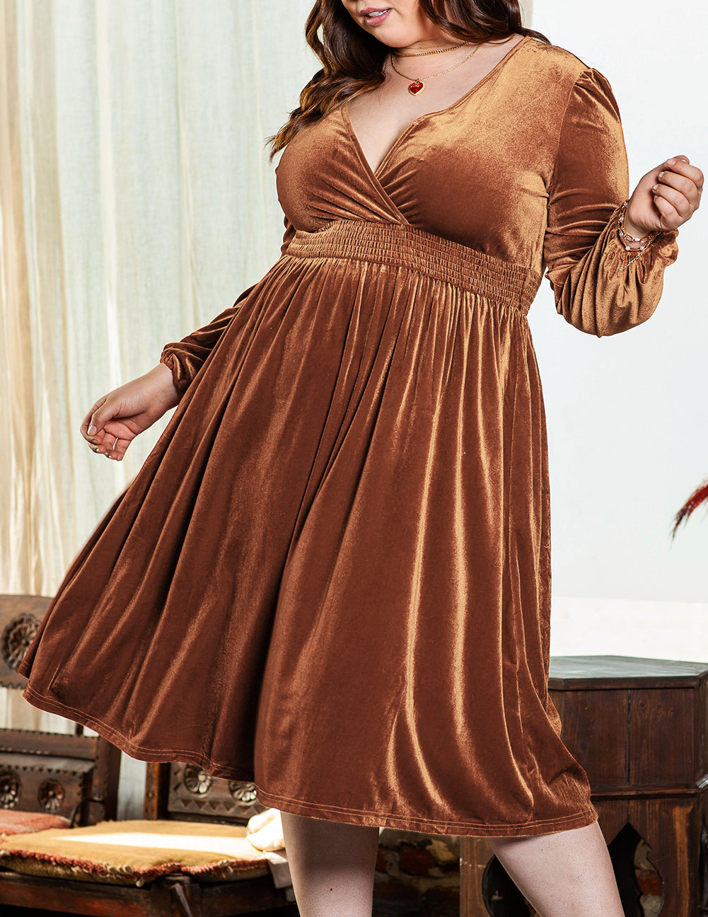 V Neck Balloon Sleeve Velvet Dress