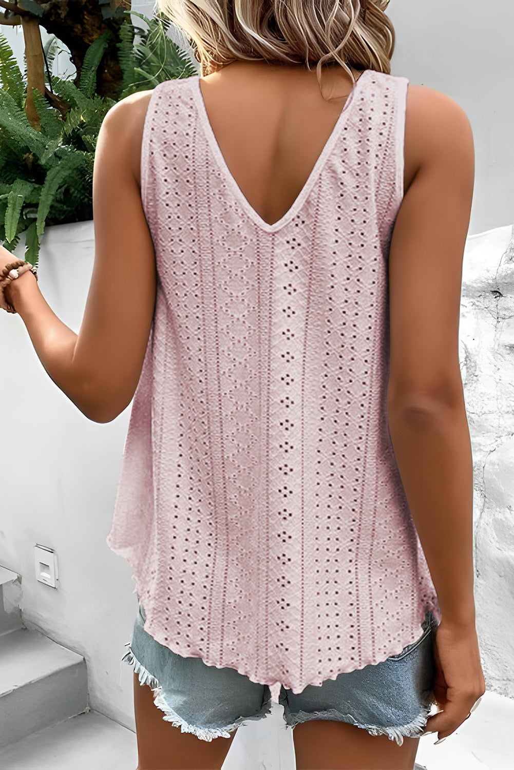 Lace Crochet Splicing V Neck Loose Fit Tank Top