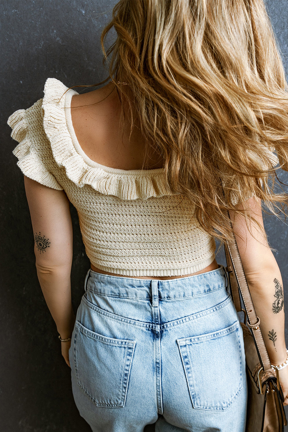 Ruffled Neckline Knitted Short Sleeve Crop Top