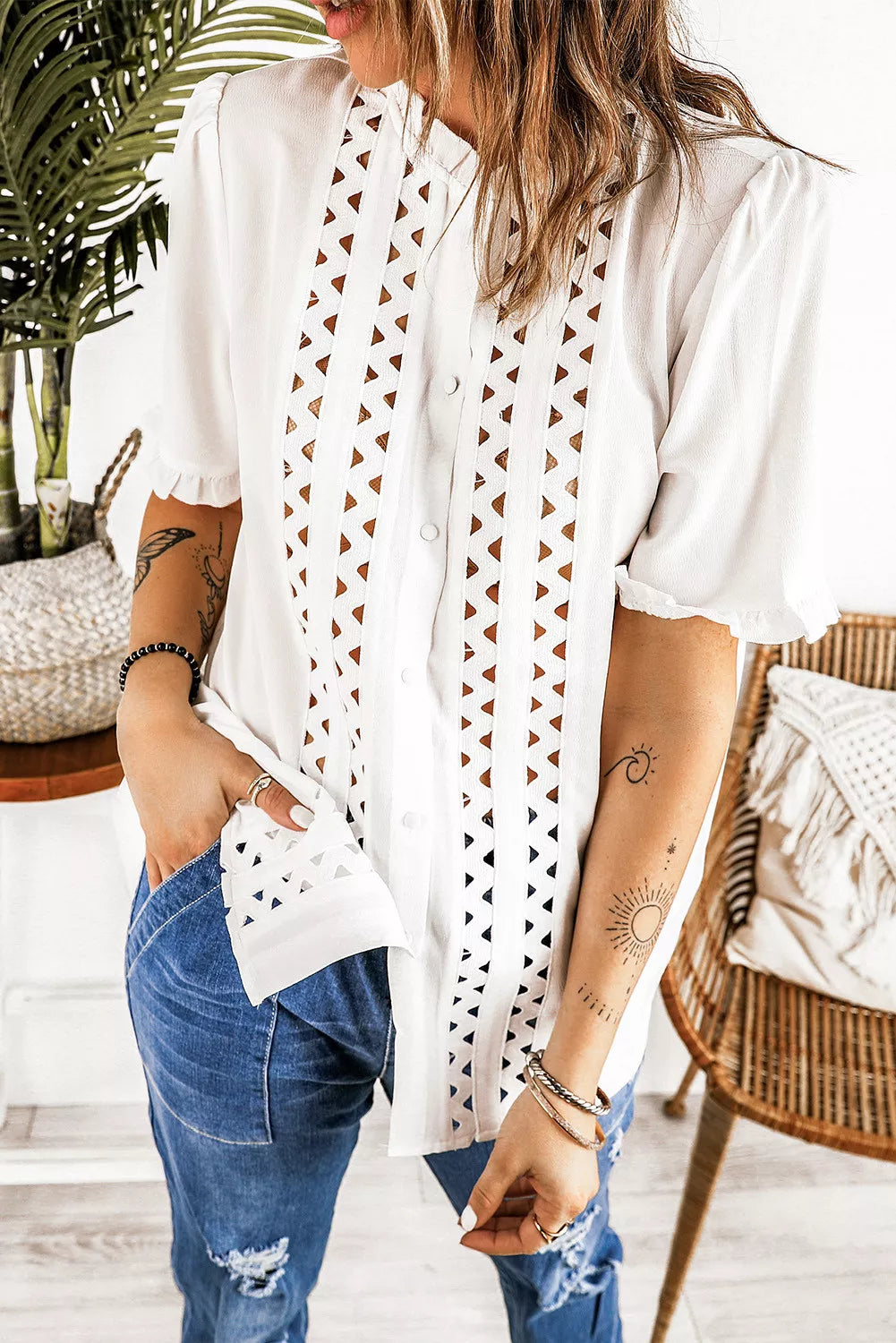 Frilled Hollow-out Short Sleeve Shirt