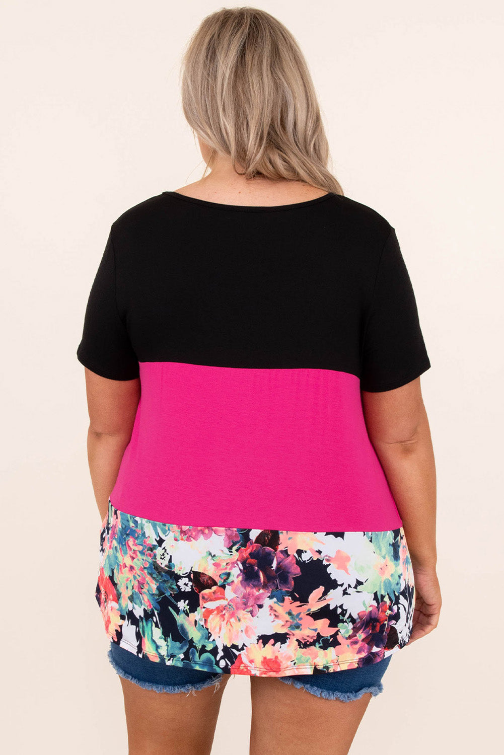 Black Floral Color Block Sequin Pocket Plus Size Tee