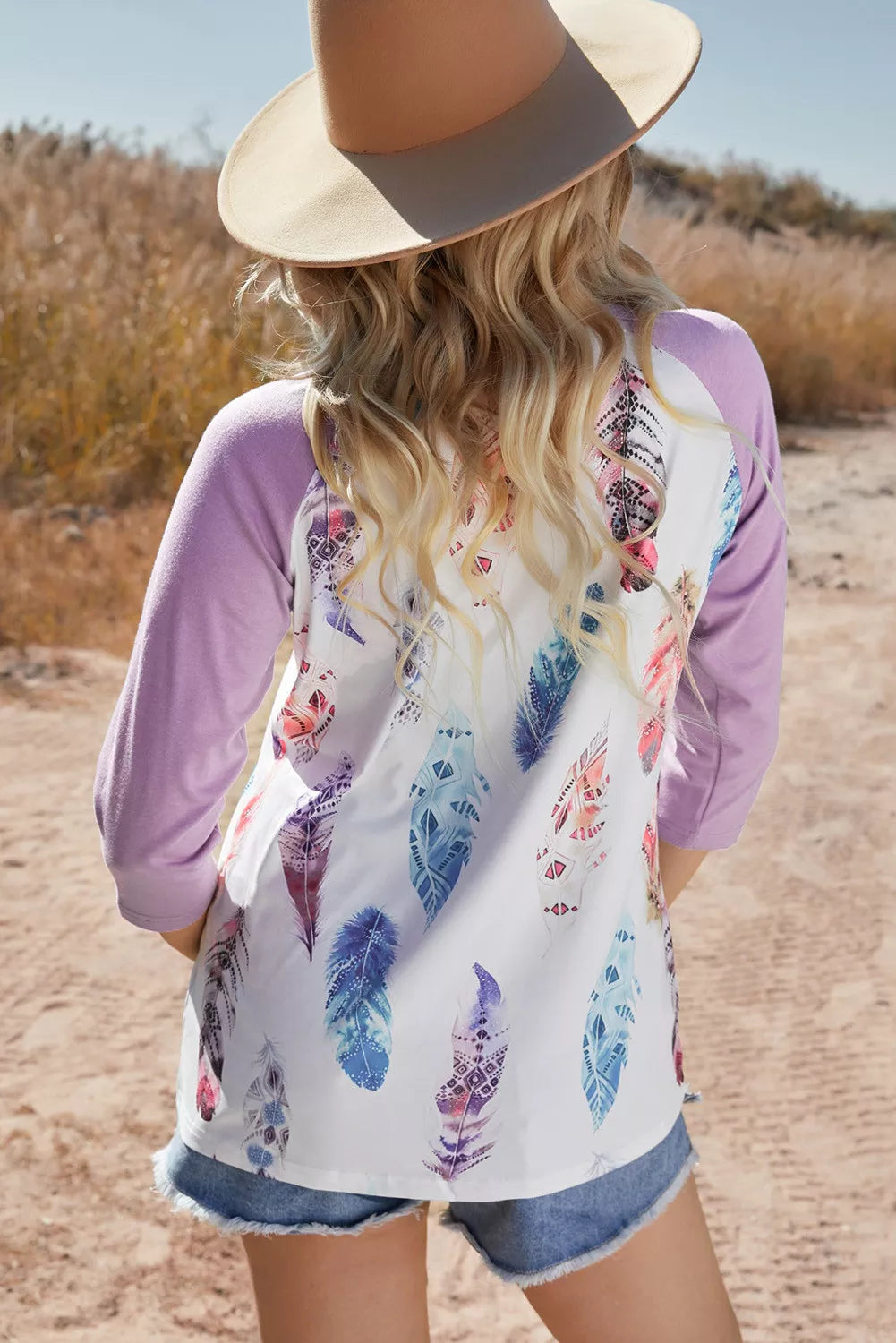 Feather Print 3/4 Raglan Sleeve Top