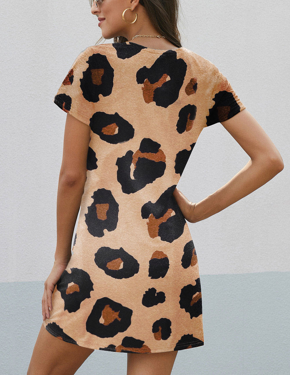 V Neck Leopard T-shirt Dress with Twist