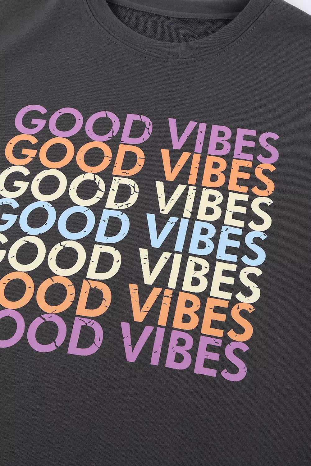 GOOD VIBES Graphic Pullover Sweatshirt